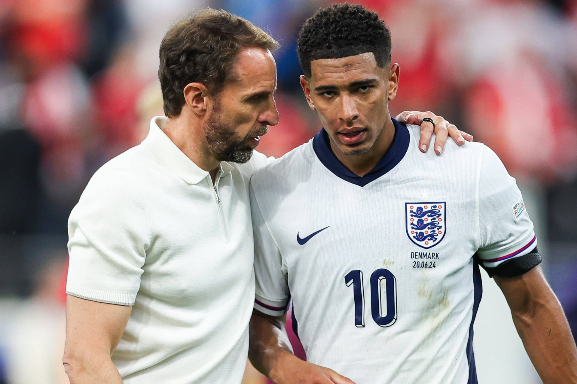 Gareth Southgate (l.) neben Jude Bellingham: Das englische Team hofft auf den EM-Titel.