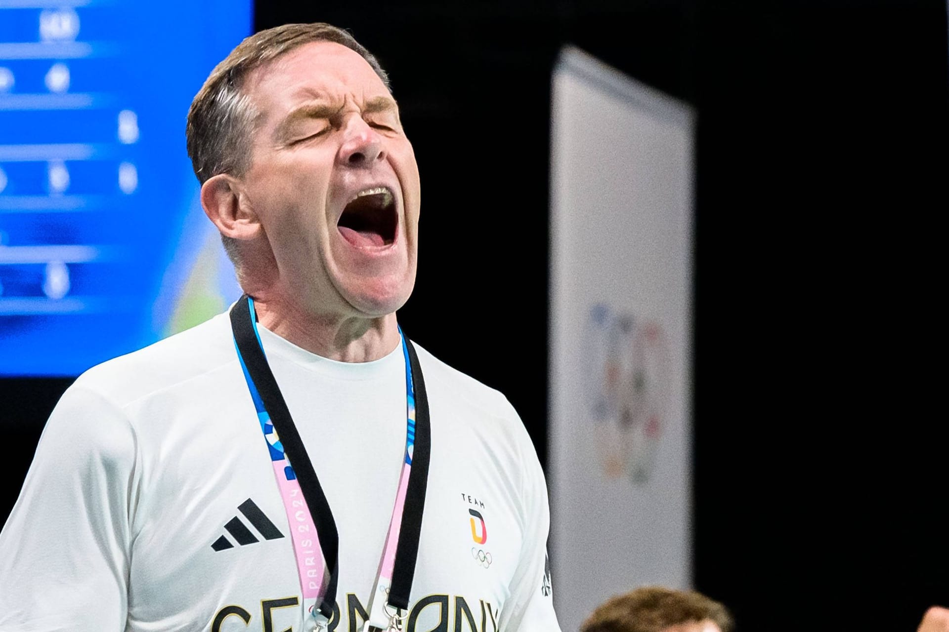 Alfred Gislason: Der Handball-Bundestrainer stauchte seine Spieler während des Olympia-Finales ordentliche zusammen.