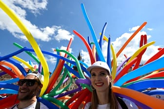 Teilnehmer am Prague Pride Festival 2024