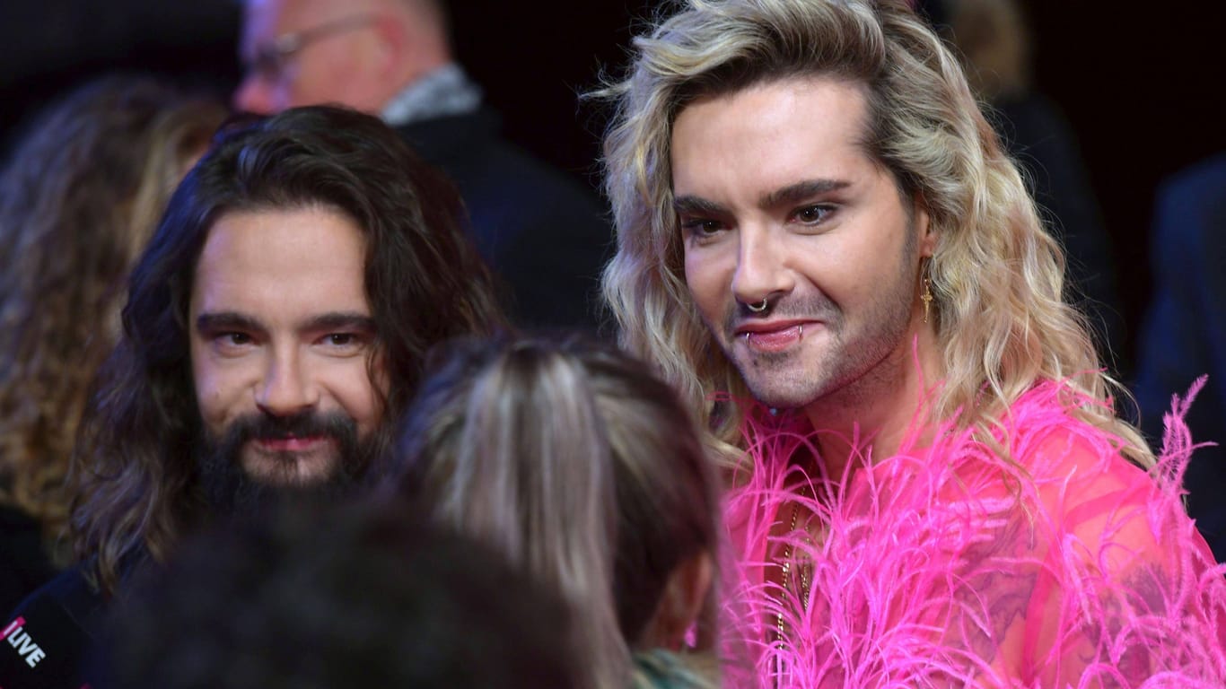 Tom (links) und Bill Kaulitz bei einem Auftritt (Archivfoto): Sie hoffen, dass die Klinik in Bad Bramstedt gerettet werden kann.