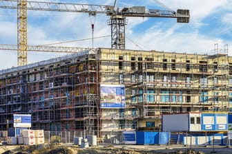 Öffentlich geförderter Wohnungsbau in Hamburg (Archivbild): 10.000 Wohnungen will der Senat pro Jahr genehmigen. Bis Juni waren aber nur rund 2.000 genehmigt.