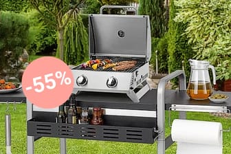 Perfekt für laue Sommernächte: Lidl hat einen Mini-Gasgrill von Tepro jetzt für weniger als 100 Euro im Angebot.