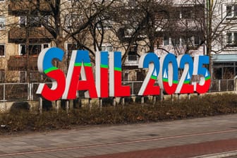 Das offizielle Logo der Sail 2025: Außergewöhnliche Schiffe sind hier zu bestaunen.