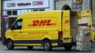 DHL-Zustellfahrzeug