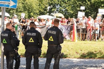 Protest gegen eine Wahlkampfveranstaltung der AfD Thüringen.