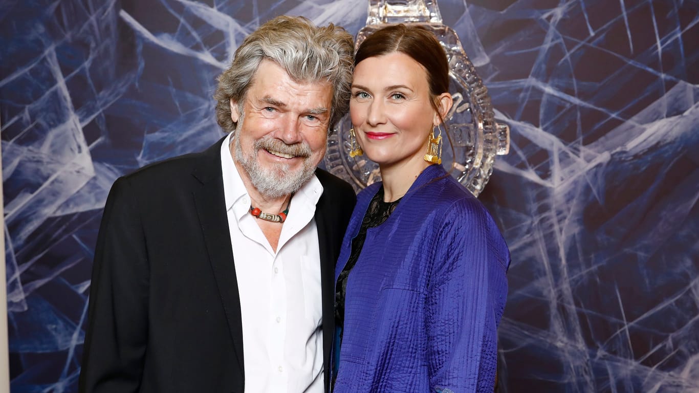 Reinhold Messner und seine Ehefrau Diane 2022 in der Schweiz