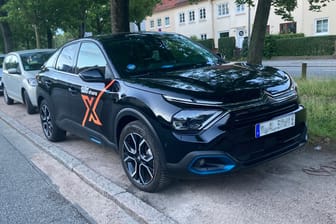 Ein Foto des abgestellten Sixt-Fahrzeugs: Nach einem Fehler in der App dokumentierte der Nutzer das Abstellen des Fahrzeugs.