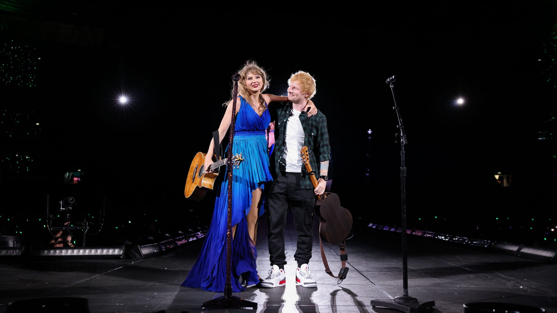 Taylor Swift holte in London ihren Freund Ed Sheeran auf die Bühne.