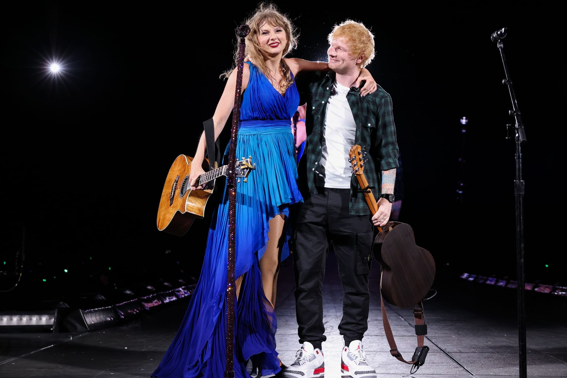 Taylor Swift holte in London ihren Freund Ed Sheeran auf die Bühne.