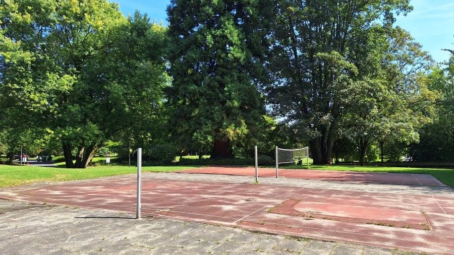 Die Badmintonfelder im Grugapark (Archivbild): Schon bald sollen sie erneuert werden.