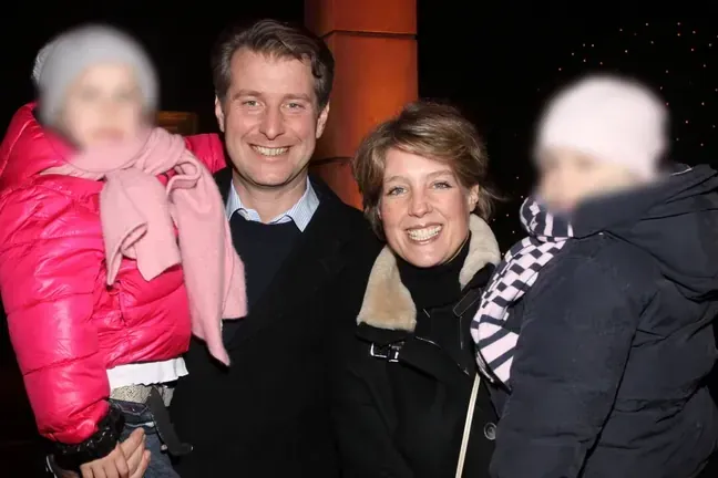 Christina Block mit Ex-Mann Stephan Hensel und den Töchtern Greta und Johanna (Archivbild): In dem Sorgerechtsstreit geht es allerdings um ihre Kinder Klara und Theodor.