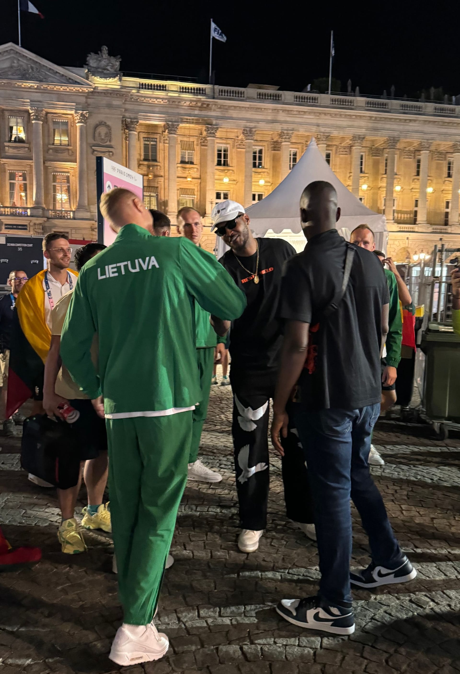 Carmelo Anthony: Er gratulierte auf dem Place de la Concorde zur Bronzemedaille.