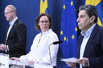 Schwedische Regierungsvertreter mit Migrationsministerin Maria Malmer Stenergard (M): Schweden hat die Migrationszahlen in den letzten Jahren stark reduziert.