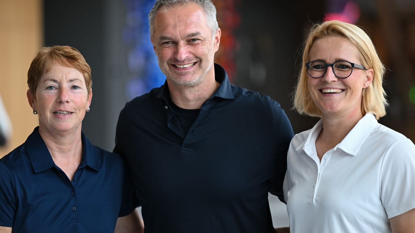 DFB stellt neuen Trainer der Frauen-Nationalmannschaft vor