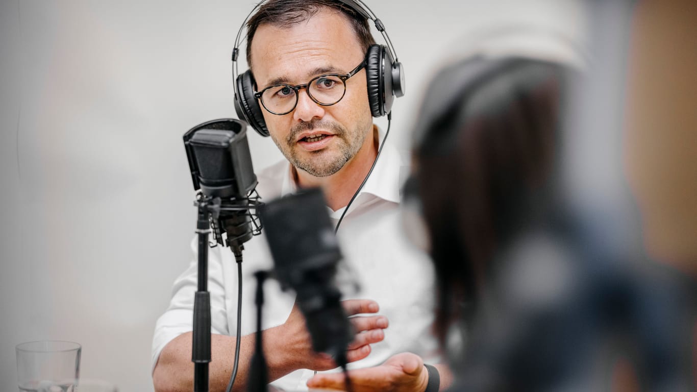 Jan Redmann (CDU) aufgenommen im Rahmen eines T-Online Interviews in Berlin, 28.08.2024.