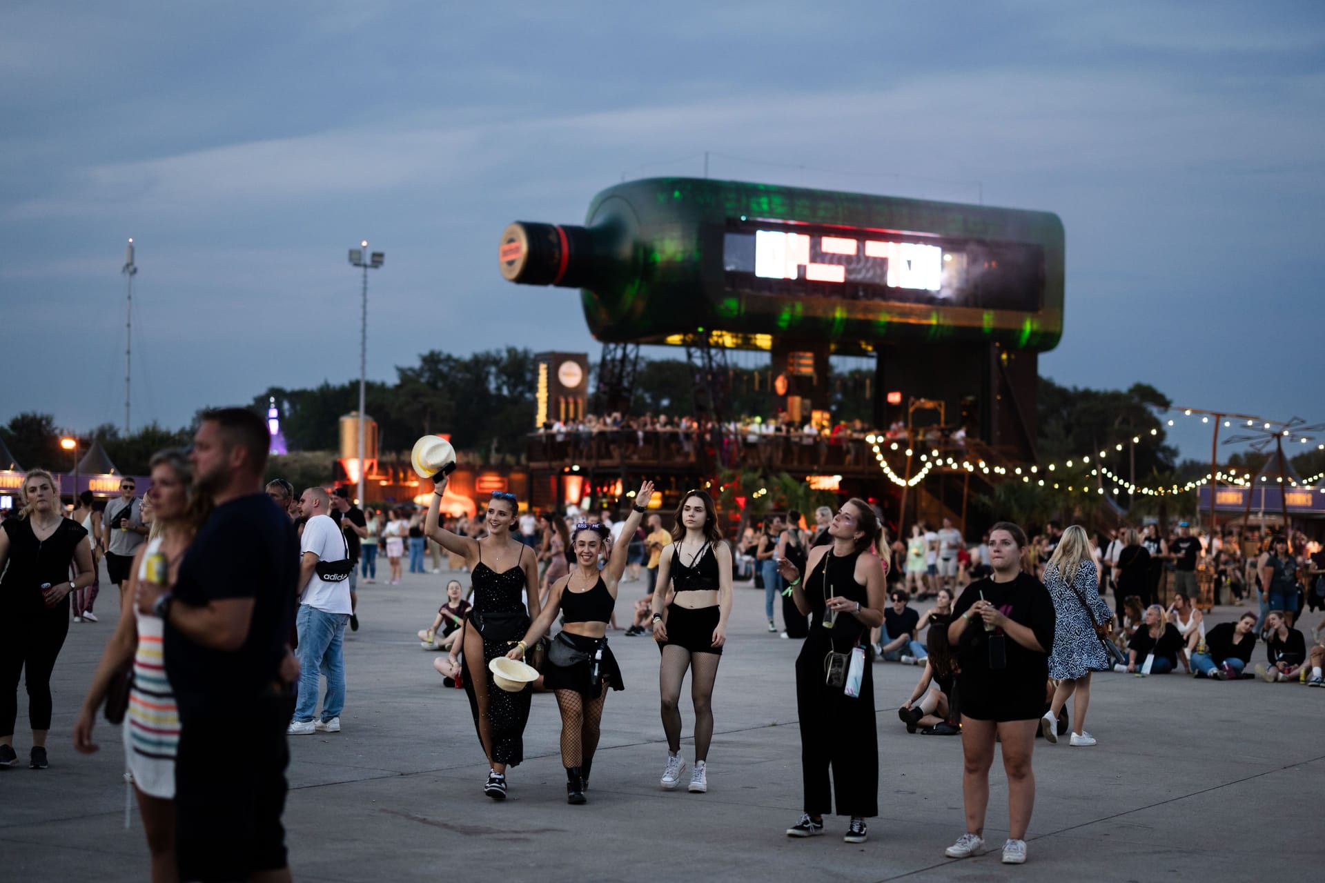 Besucher beim Festival San Hejmo in Weeze (Archivbild): Hier kam es zu dem tödlichen Unglück.