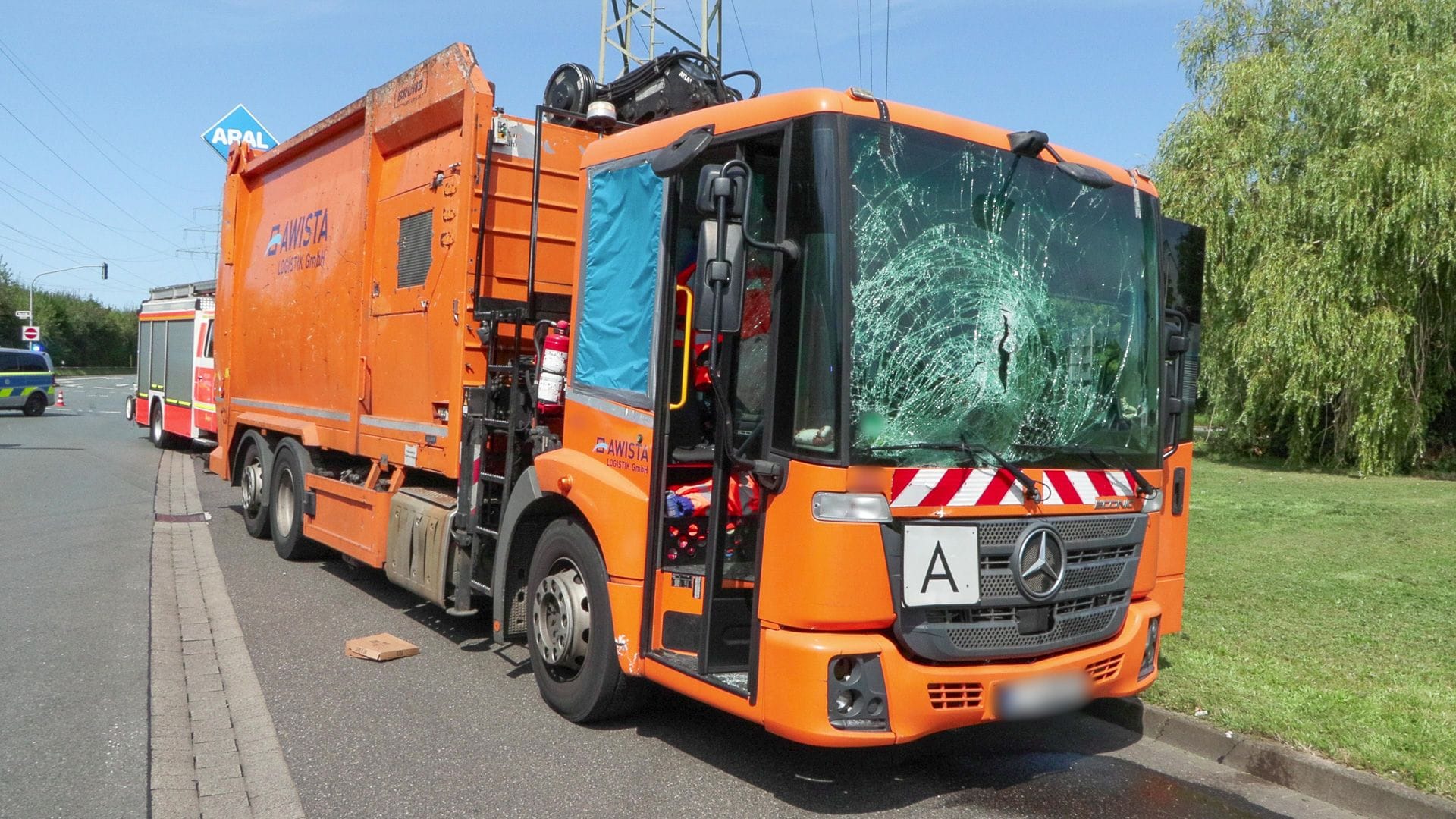 Schwerer Unfall zwischen Müllwagen und Fahrradfahrer - Radfahrer