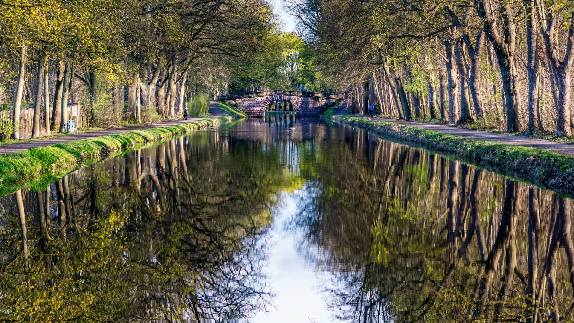 Der Ludwig-Main-Donau-Kanal in Nürnberg (Archivfoto): Hier kam es am Sonntag zu einer Straftat.