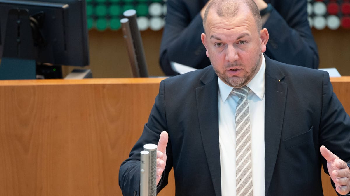 AfDPolitiker Klaus Esser soll Lebenslauf erfunden haben