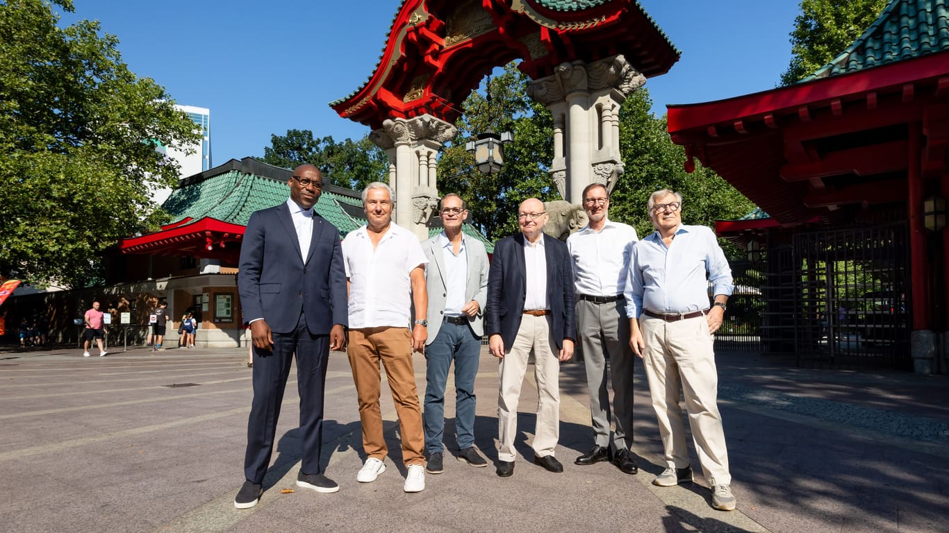 Berlin: Zum 180. Geburtstag lud der Berliner Zoo den Kultursenator und vier ehemalige Regierende Bürgermeister von Berlin ein.