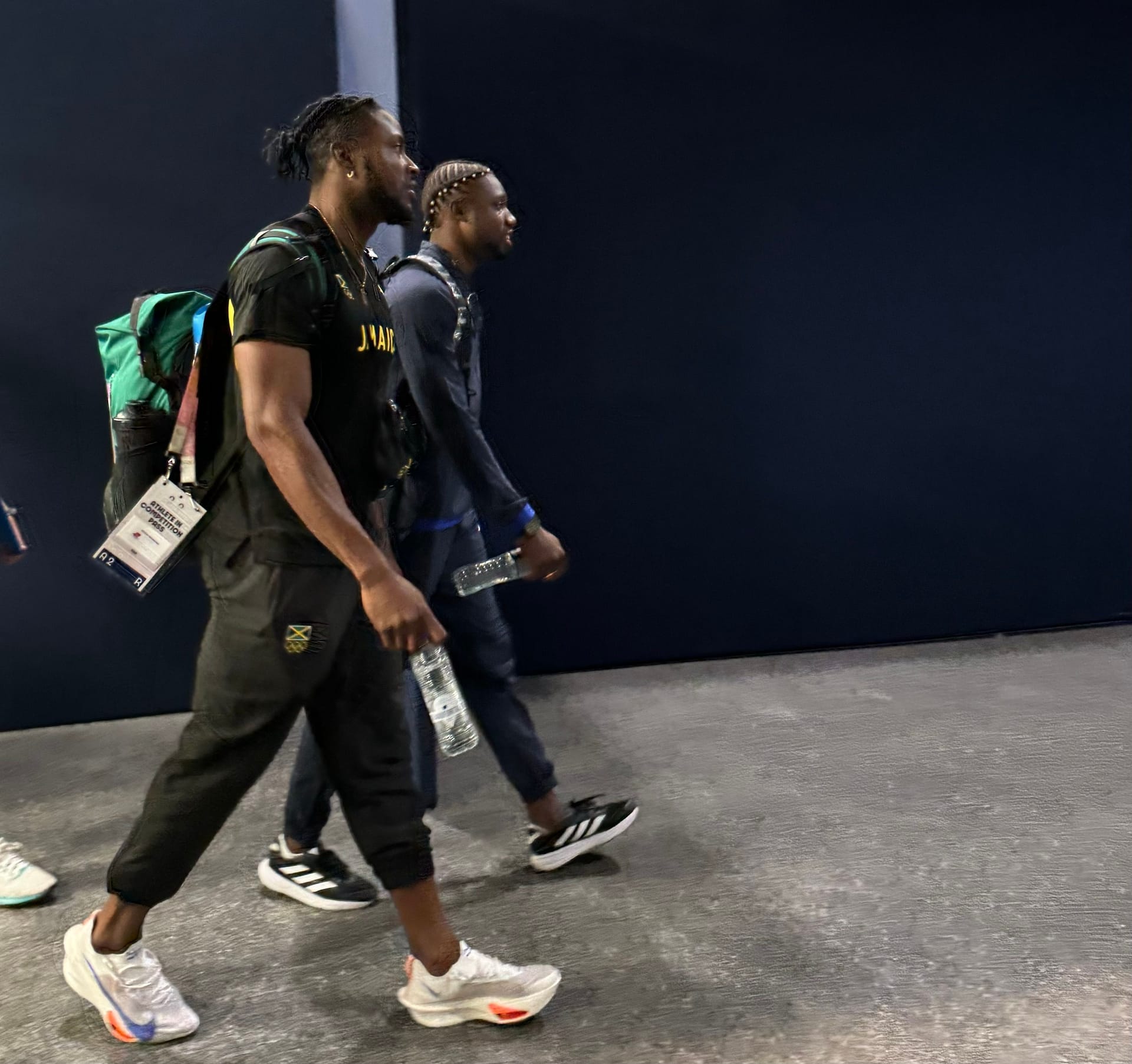 Noah Lyles (r.) und Kishane Thompson: Sie sollten aus dem Stadion laufen.