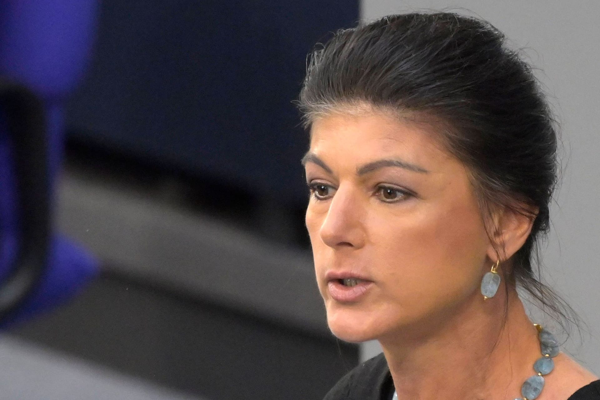 Sahra Wagenknecht im Bundestag (Archivbild): Die BSW-Gründerin will kein Geld mehr für Waffen an die Ukraine ausgeben.