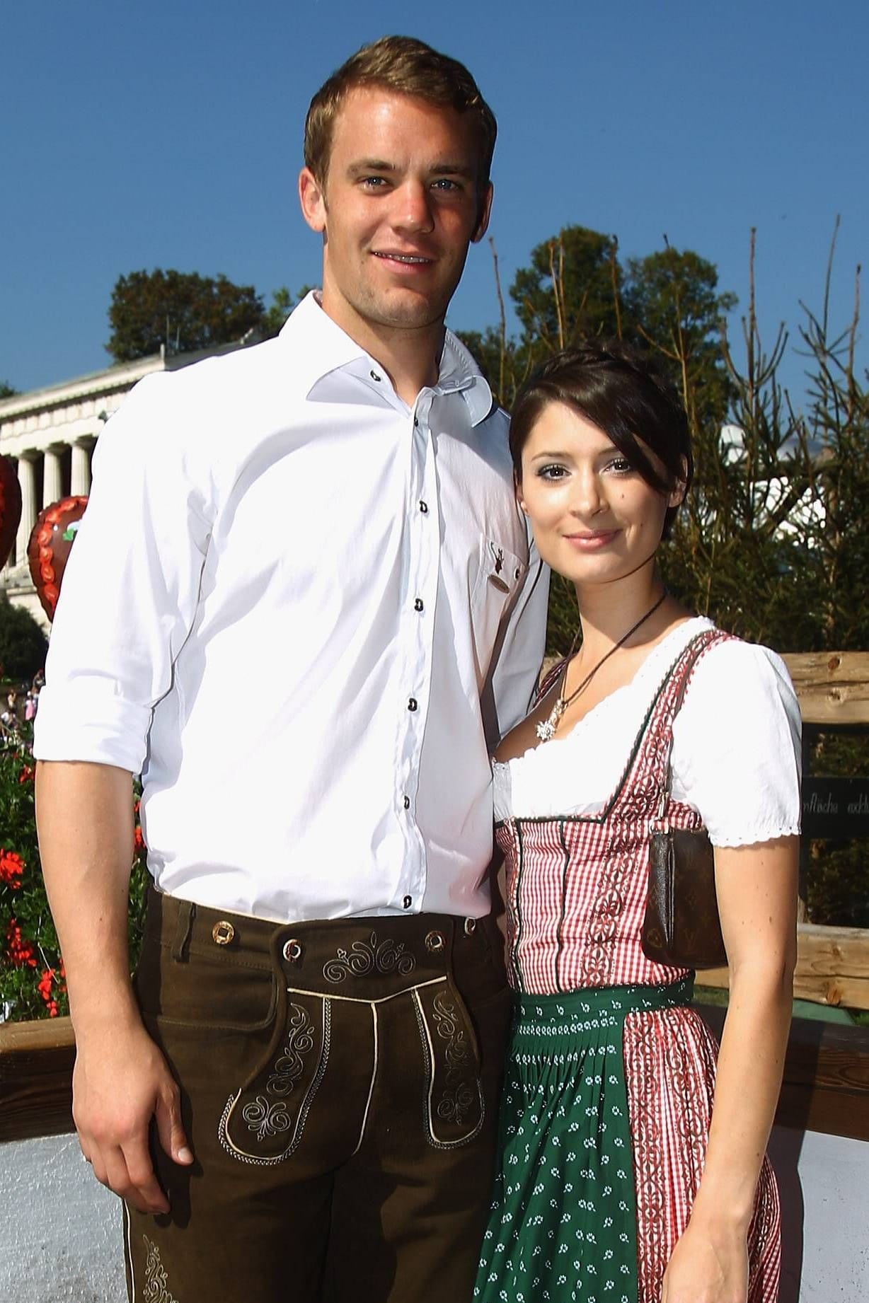 2011 besuchten Manuel Neuer und Kathrin Gilch das Oktoberfest.