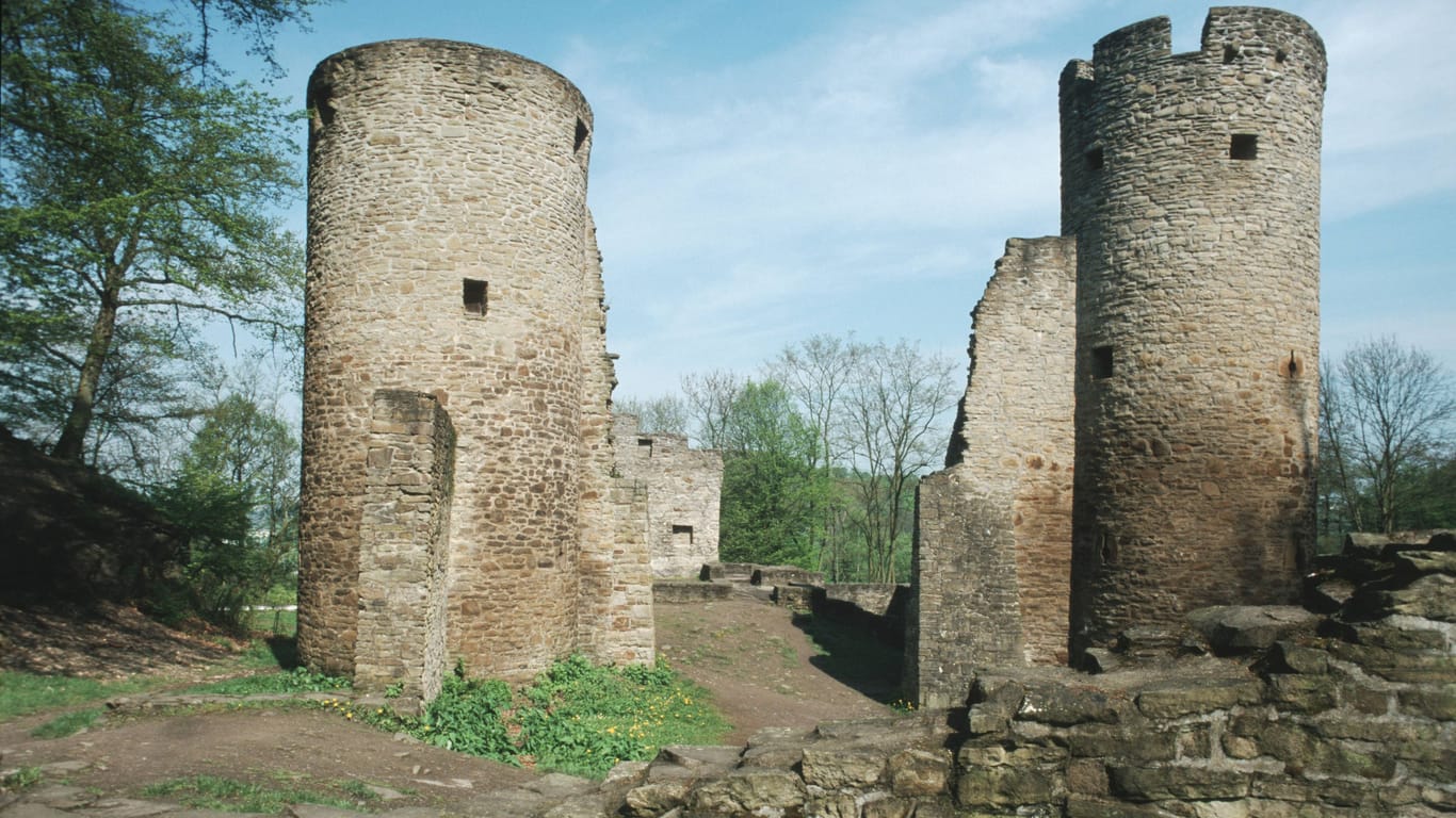 Die Burg Hardenstein liegt in Witten, in der Nähe des Muttentals.