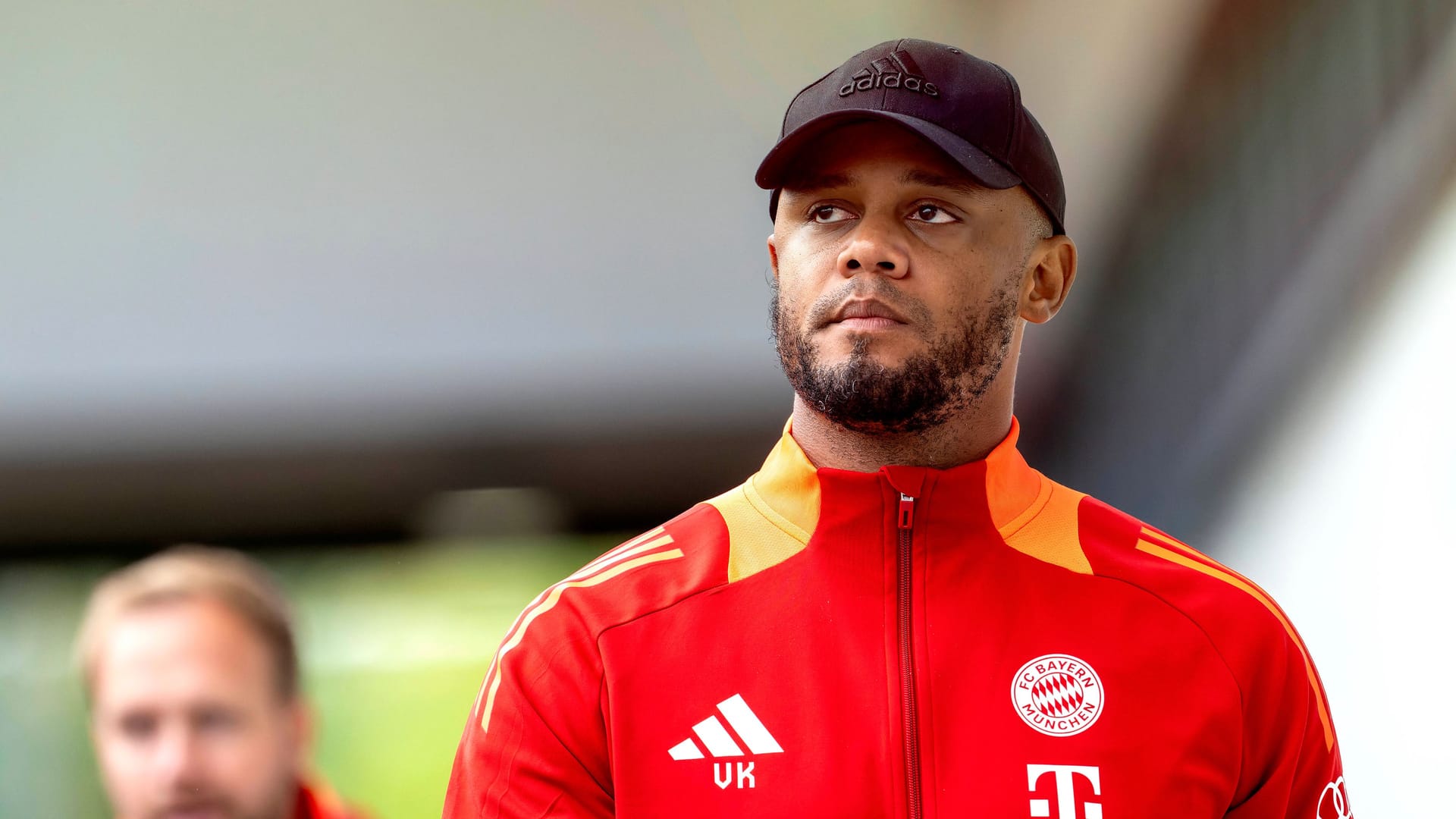 Vincent Kompany: Der Bayern-Trainer weist einen brisanten Bericht zurück.