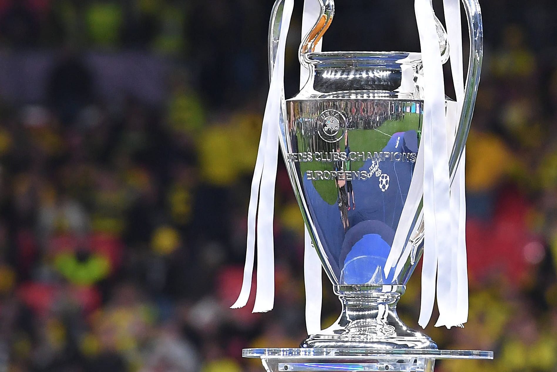 Die Champions-League-Trophäe auf einer Säule: In der kommenden Saison stehen einige Veränderungen an.