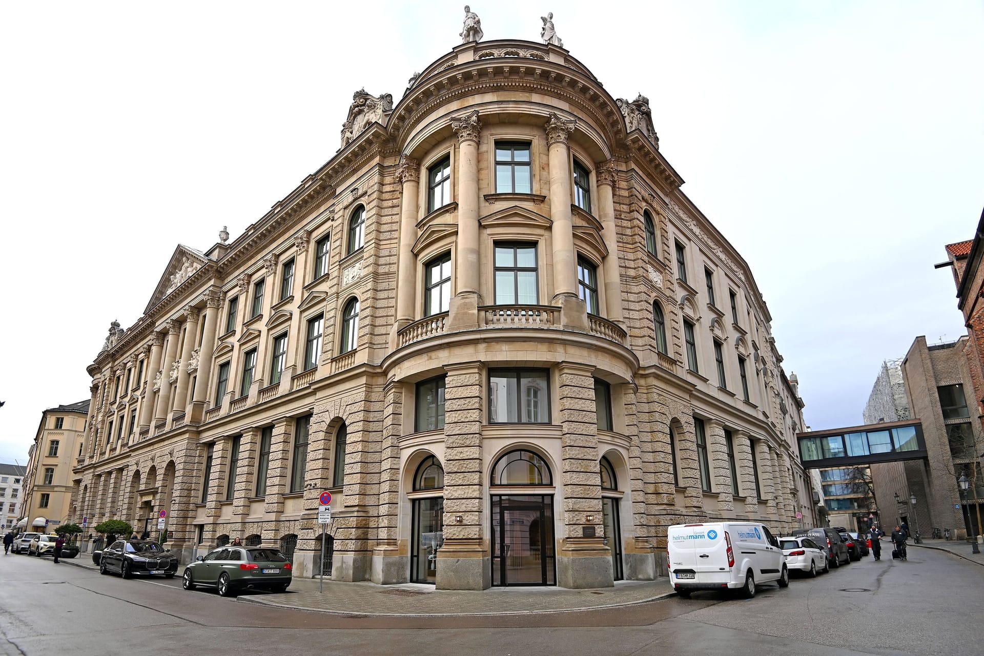 Das "Rosewood" im restaurierten Gebäude der ehemaligen Bayerischen Staatsbank in München.