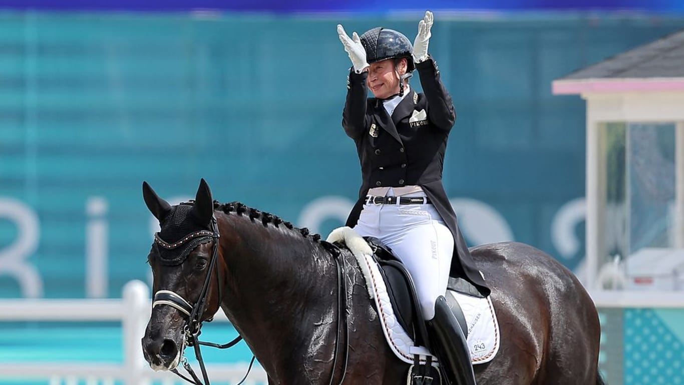 Rekord-Medaille: Isabell Werth feierte mit dem Dressur-Gold von Paris einen besonderen Erfolg.