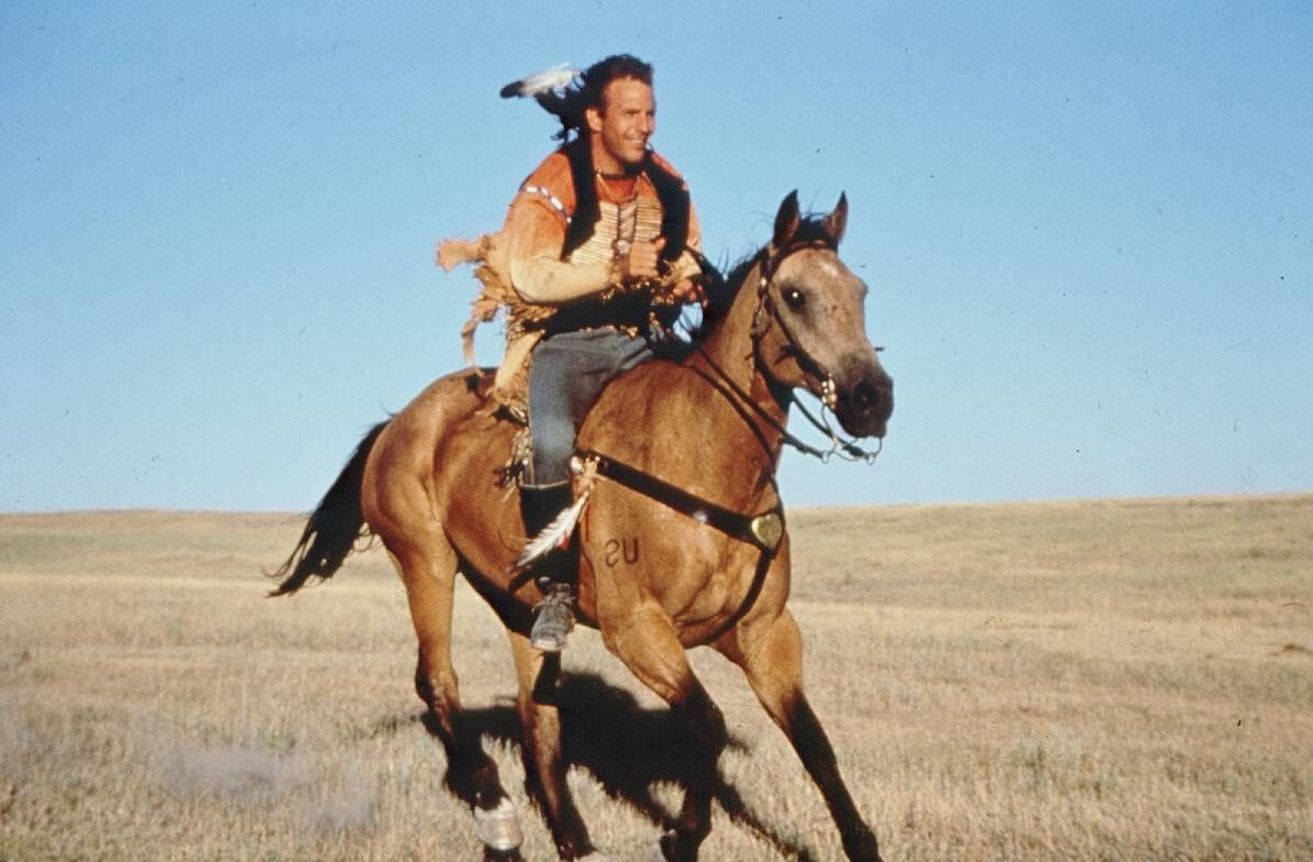 Bereits 1990 musste Kevin Costner in "Der mit dem Wolf tanzt" seine Reitkünste unter Beweis stellen.