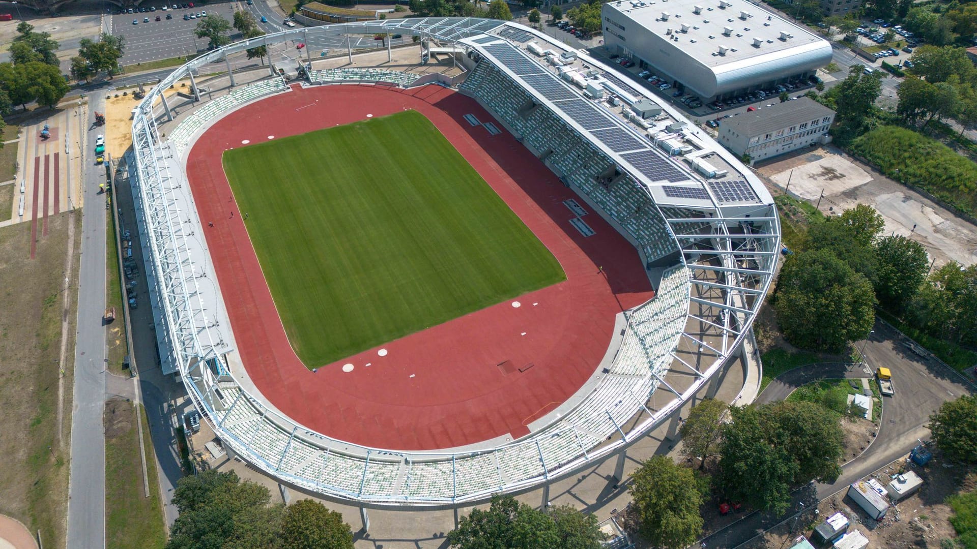 Eröffnung des Dresdner Heinz-Steyer-Stadions