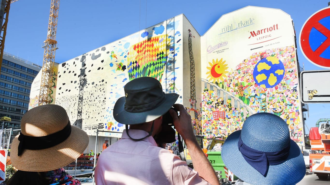 Künstler Michael Fischer-Art will Wandbild in Leipzig retten