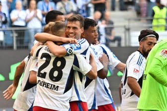 Jubel beim HSV: Die Hamburger feierten einen deutlichen Sieg.