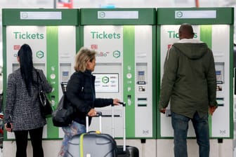 Große Nachfrage bei 9-Euro-Ticket in Nordrhein-Westfalen erwartet