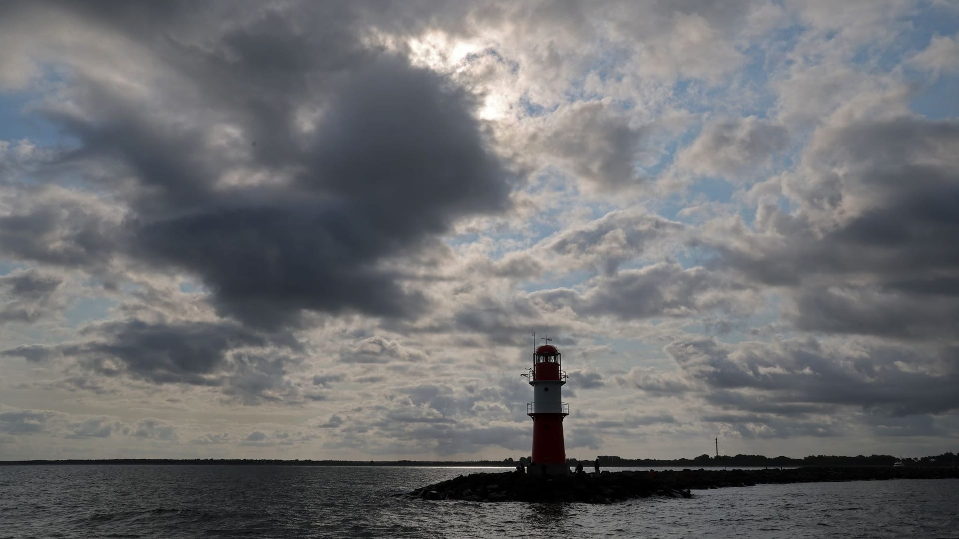 Sonne und Wolken an der Ostsee