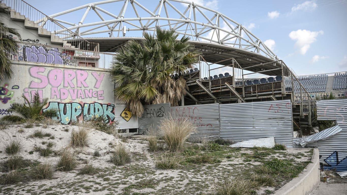 Ein ehemaliges Stadion in Athen: Die Olympia-Anlage ist heute verlassen.