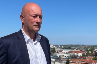 FDP-Wahlkämpfer in Thüringen: Thomas Kemmerich setzt im Wahlkampf auf Thomas Kemmerich.