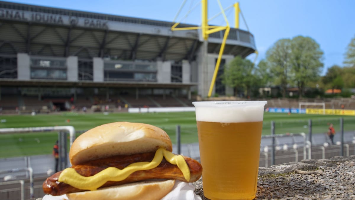 Wie Viel Kostet Ein Bier Im Signal Iduna Park