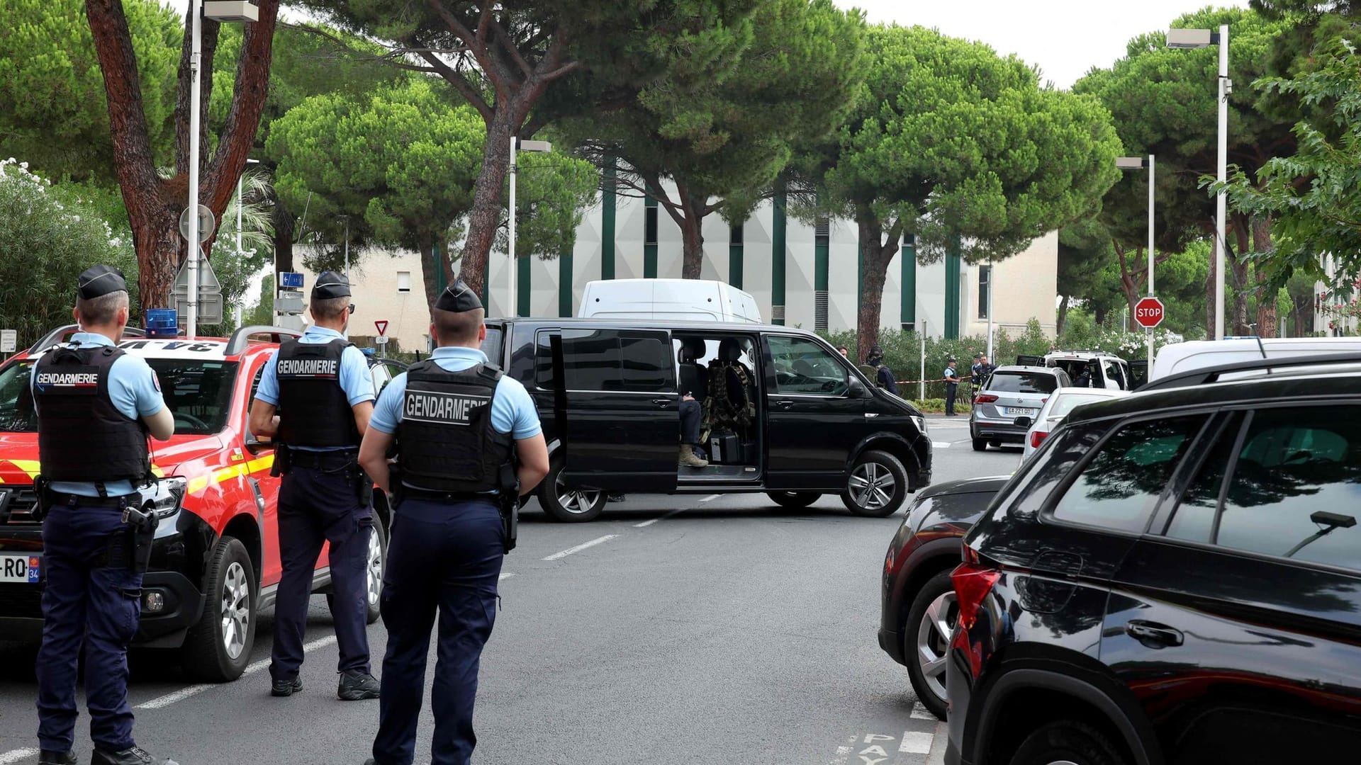 Terrorverdacht nach Explosion vor Synagoge in Südfrankreich