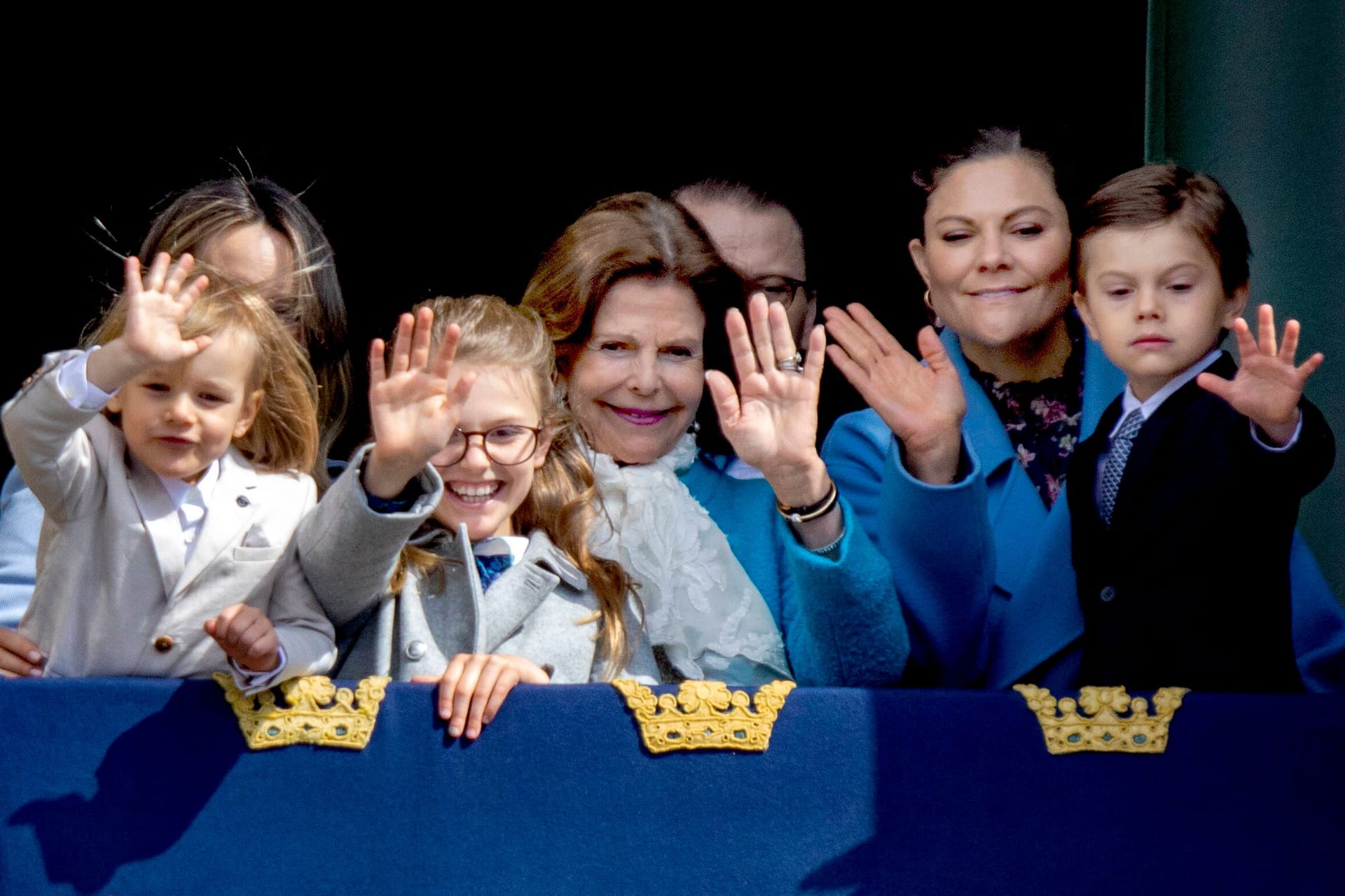 Schwedenfamilie: Prinz Gabriel mit seinen Geschwistern Estelle und Oscar sowie Mama Victoria und Oma Silvia.