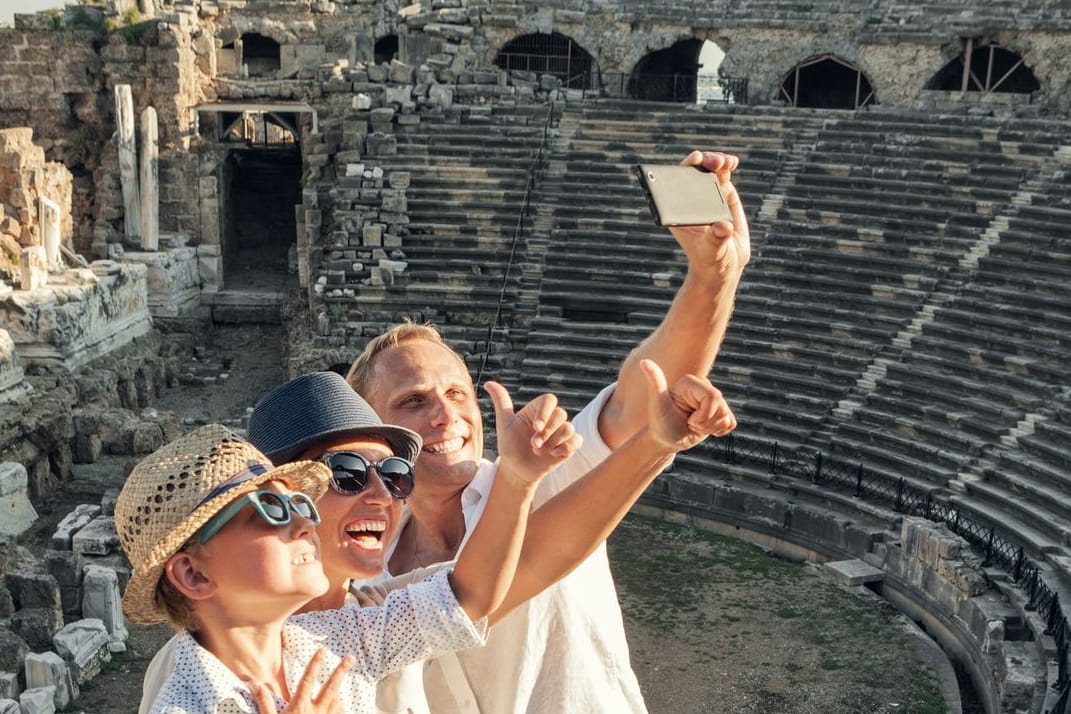 Amphitheater im türkischen Side: Mit manchen Urlaubsländern hat Deutschland Sozialversicherungsabkommen geschlossen.