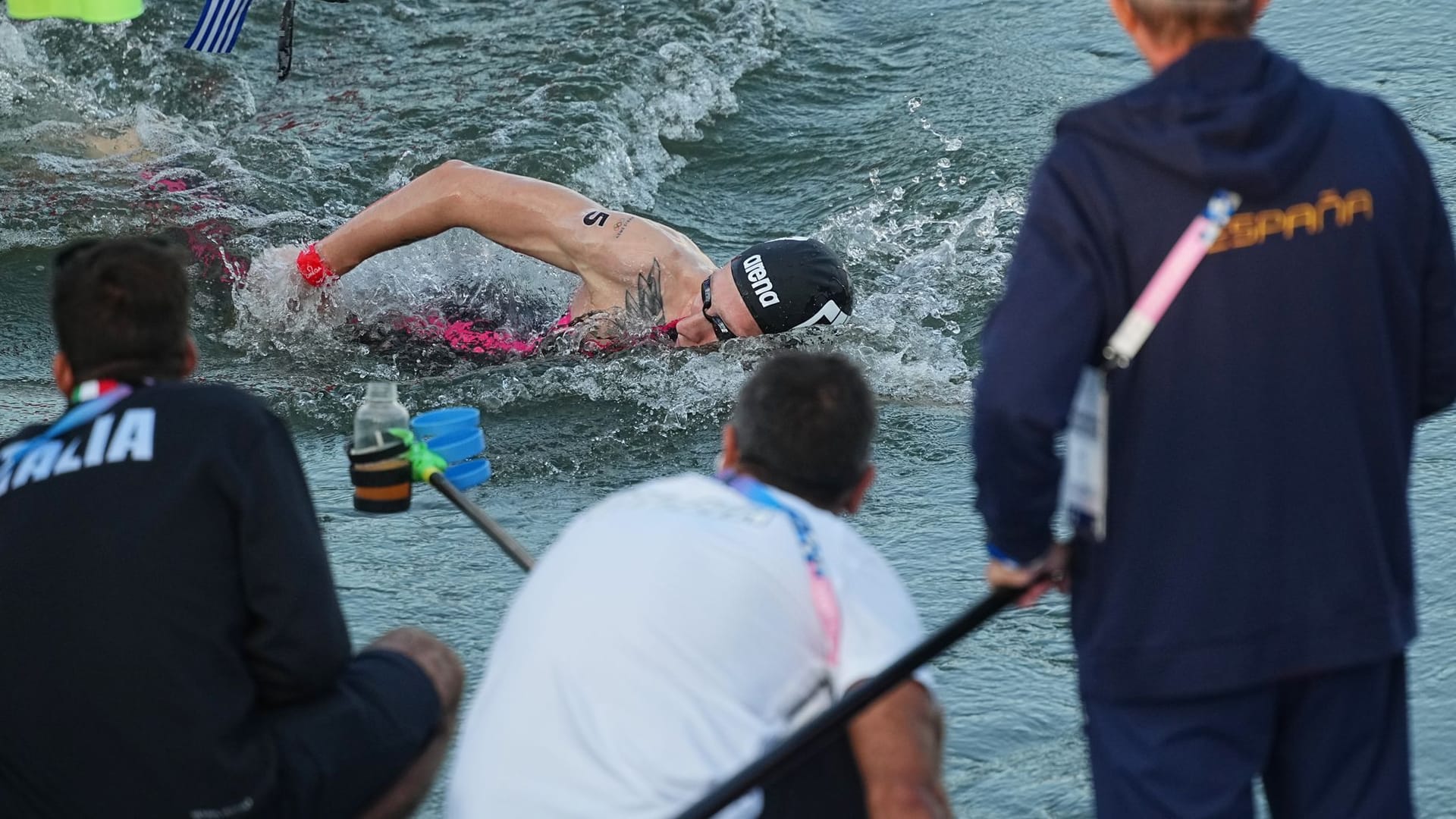 Schwimmer in der Seine: Wieder könnte die Wasserqualität im Pariser Fluss Ärger machen.