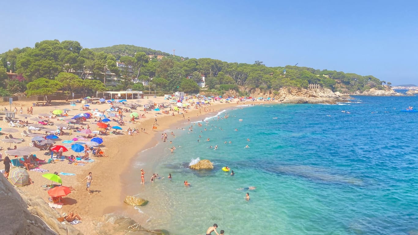 Spanish beaches are slurping