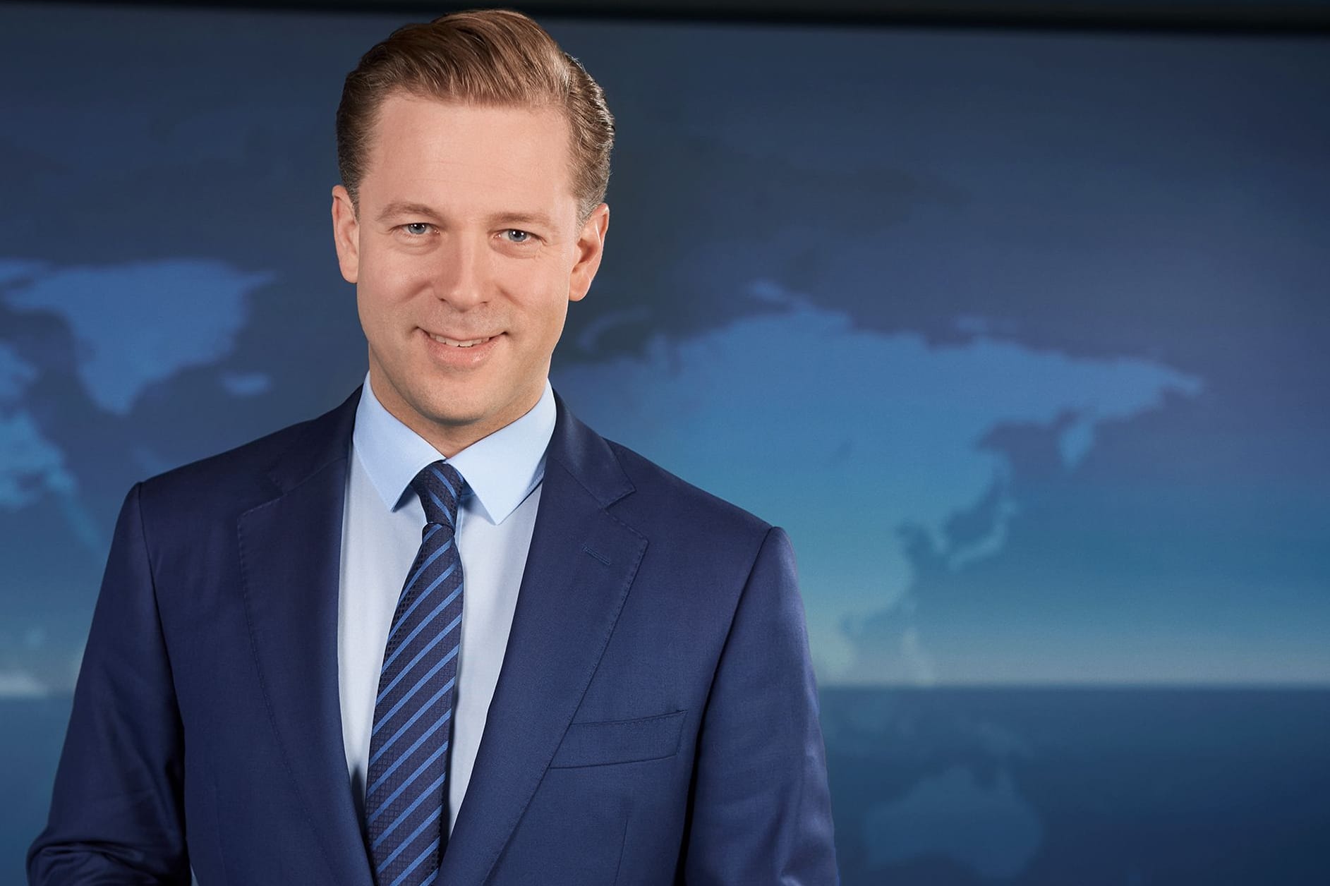 Helge Fuhst: Der Journalist präsentiert die ARD-"Tagesthemen".