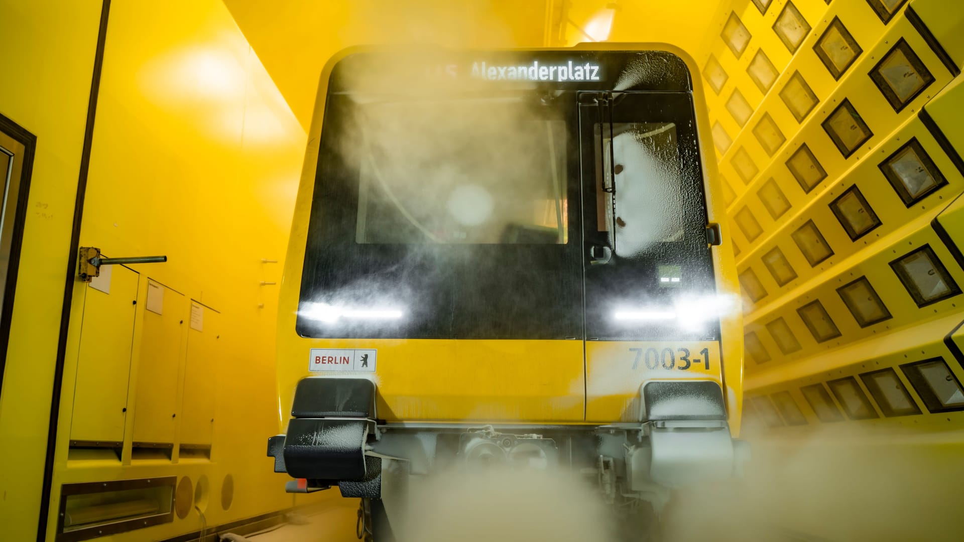 Neue U-Bahn-Baureihe im Kältekammer-Test: Die BVG braucht dringend neue Wagen.