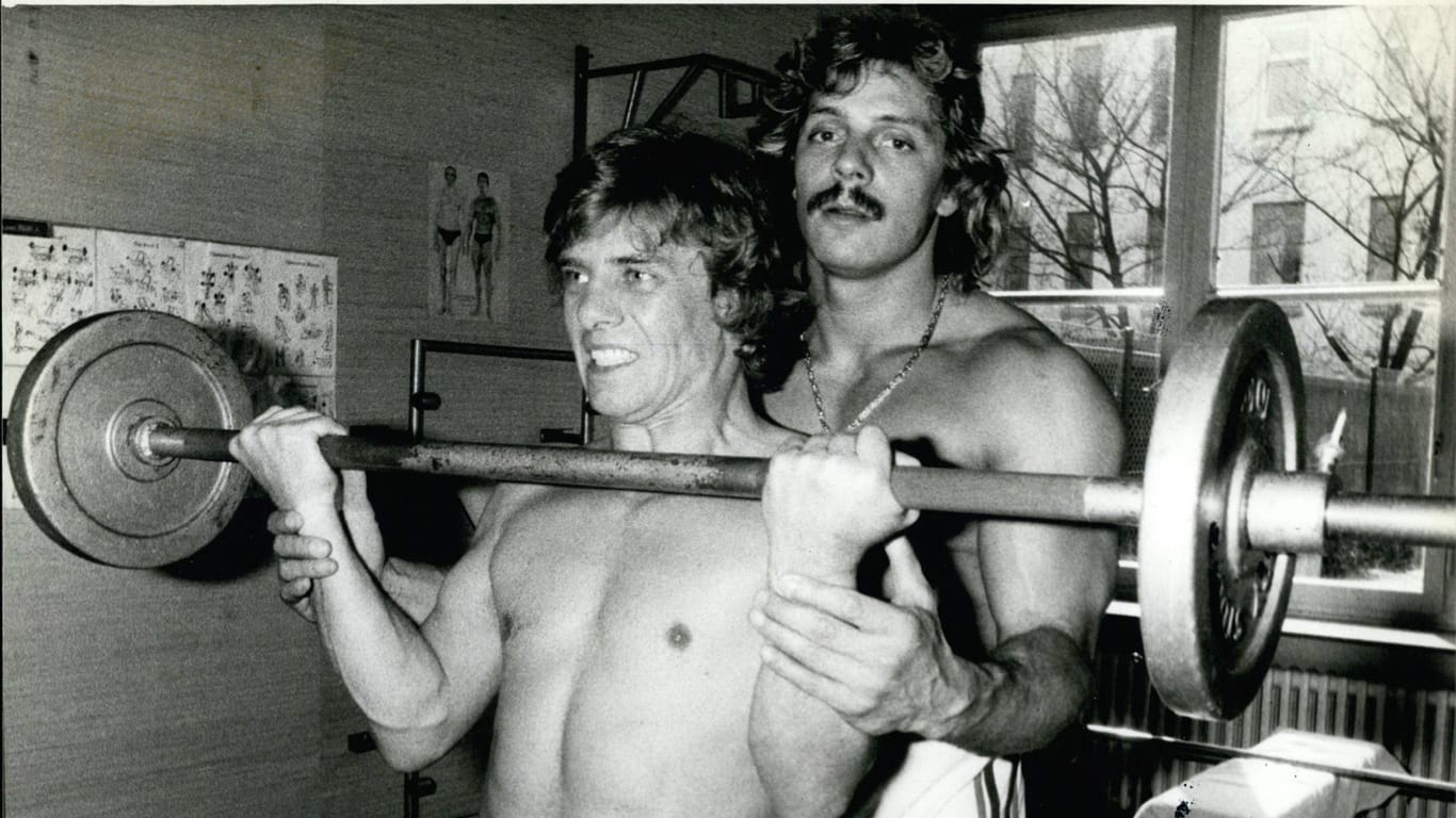 Wolfgang Köpke (links) beim Training für seinen Sprung von der Golden Gate Bridge.