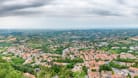 Blick auf die Stadt San Marino (Archivbild): Der Ministaat hat den Wassernotstand ausgerufen.